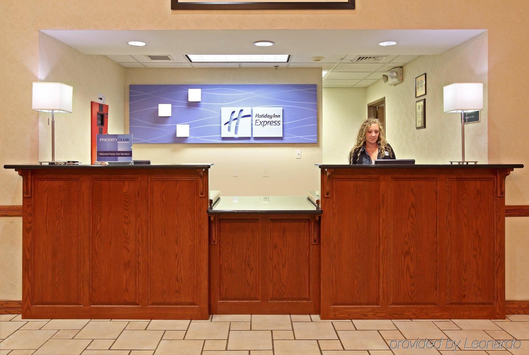 Holiday Inn Express Hotel & Suites Harrison Interior foto