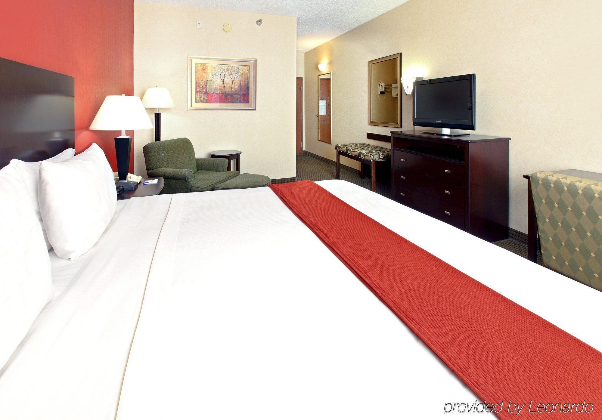Holiday Inn Express Hotel & Suites Harrison Habitación foto